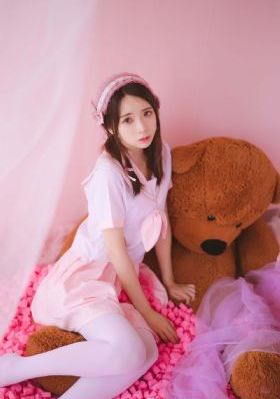 迷人的保姆免费
