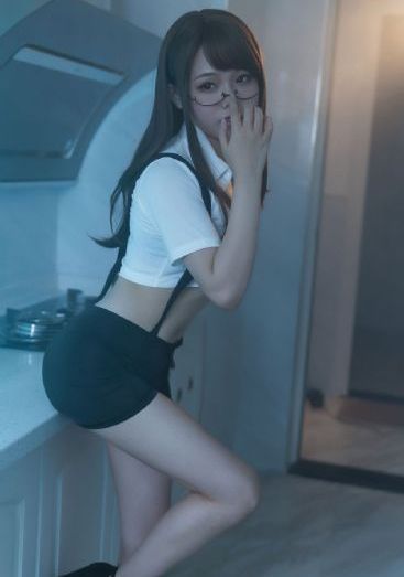 校长办公室里狂肉校花视频
